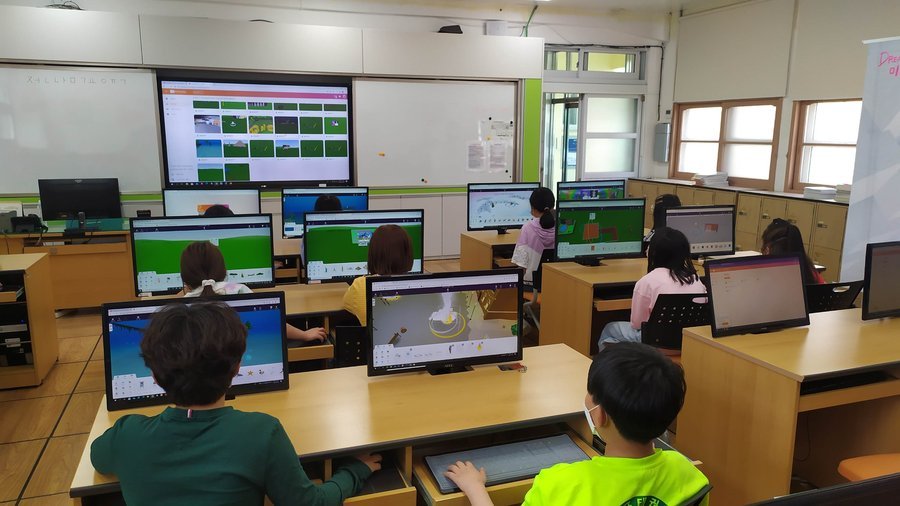 진로인식 꿈모아 프로그램 운영