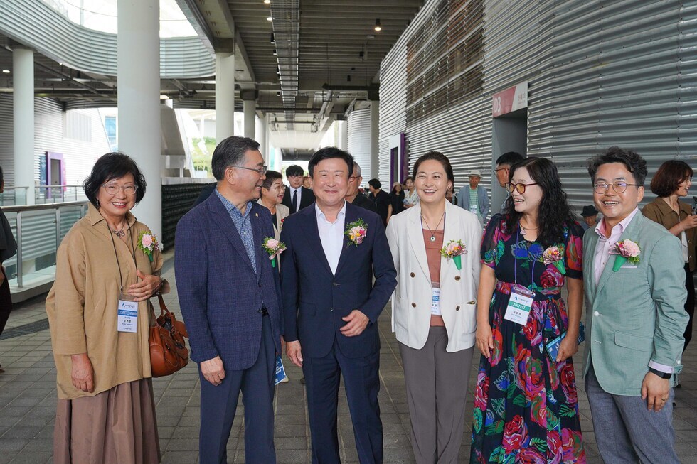 20250901 2025여수국제미술제 개막식-1.jpg