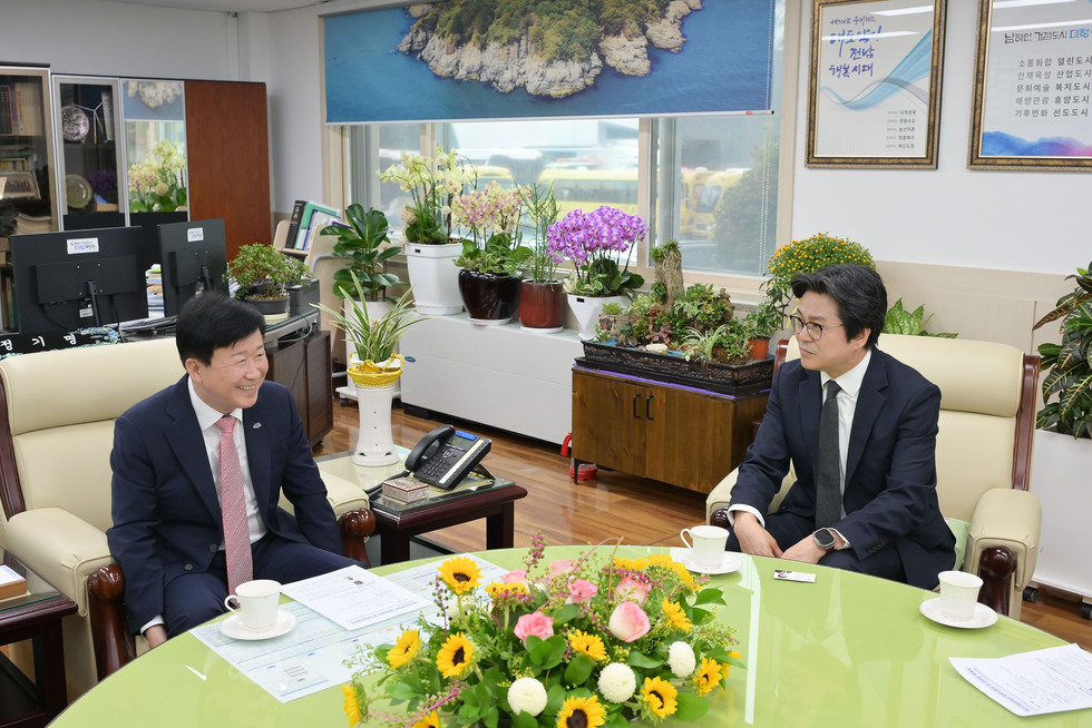 20250901 여수시립국악단 상임지휘자 및 단무장 위촉식-7.jpg