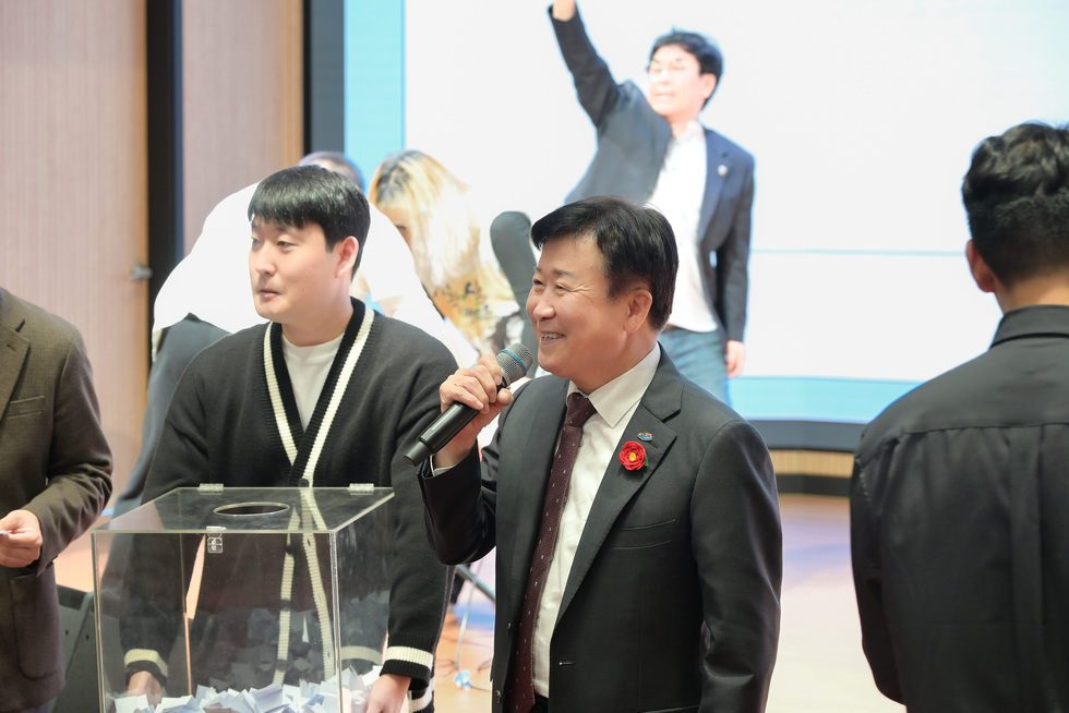 20251101 제1회 여서동 주민총회 행사-22.jpg