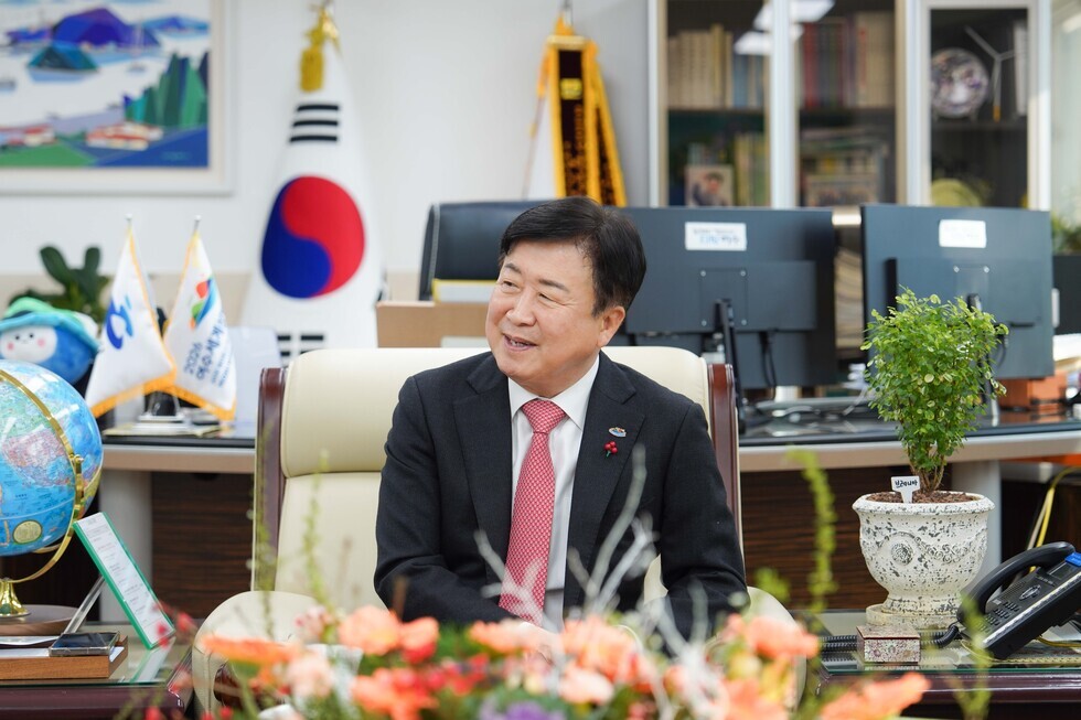 20251217 희망나눔캠페인 성금 기탁(서남해수어류양식수산업협동조합)-7.jpg
