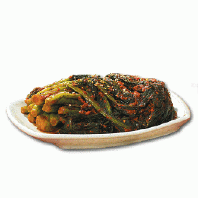 접시에 담긴 갓김치 사진