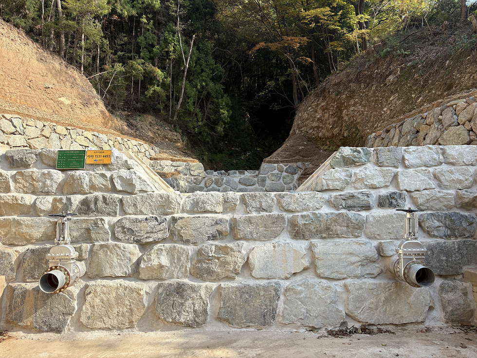 1 여수시  산사태 취약지역 사방시설 조성 완료.jpg