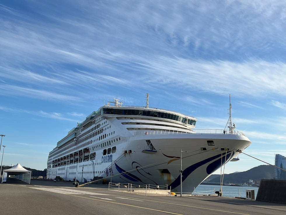 5 여수항, 국제크루즈 입항 확대…내년 20항차 이상 기대.jpg