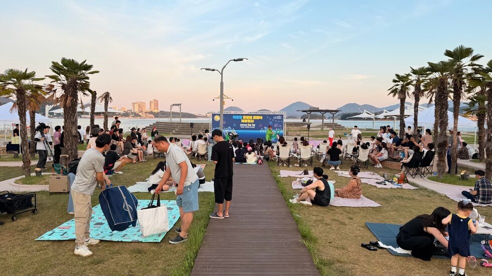 6-1 여수 밤 물들인 ‘국동항 한밤의 피크닉’ 개장행사 성황.jpg