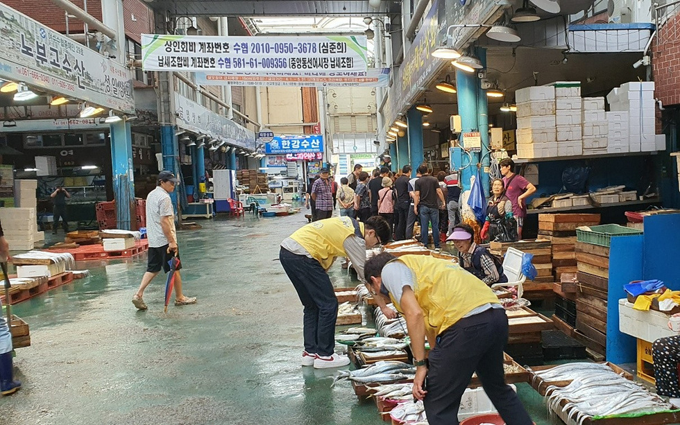 ▲ 여수시가 다가오는 추석 명절을 대비해 수입 수산물 원산지표시 특별점검 및 수산물 안전성 검사에 나선다.