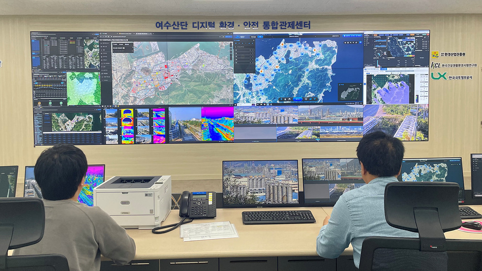 여수시(시장 정기명)는 여수국가산단 내 안전관리 체계 확립을 위해 ‘석유화학산단 안전관리 고도화 플러스 사업’을 본격 추진한다고 12일 밝혔다.