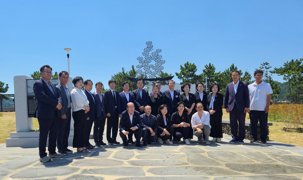 2-3 여수시, ‘이야포·두룩여 미군폭격사건’ 제75주년 추모제 개최