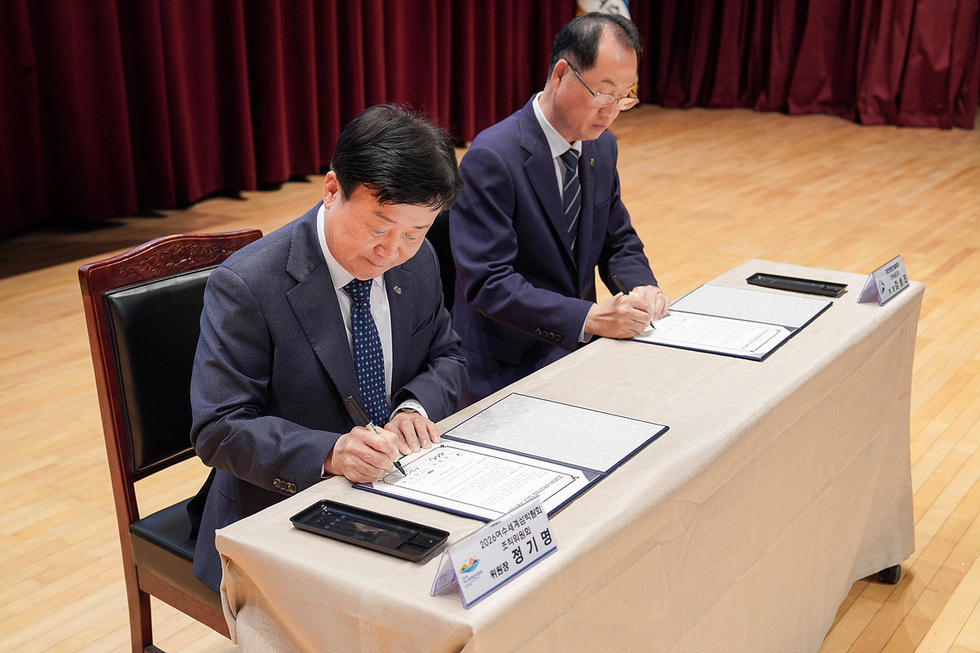 2-2 여수시, 전문건설업체 직무교육 실시…섬박람회 입장권 3천만 원 구매 약정.jpg