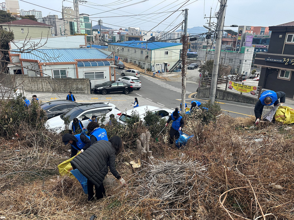 1-2 설 명절 맞아 여수 르네상스 다함께 5대 실천 시민운동 전개.jpg