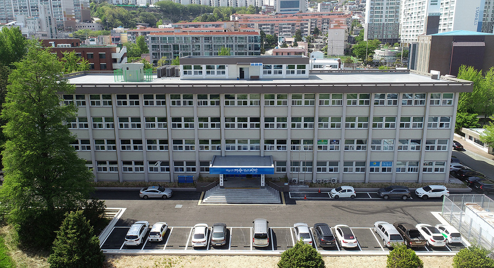 3 “안전 없는 개장 없다”… 여수시, 해수욕장 순차 개장·안전요원 확보 총력.jpg