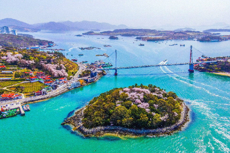 ▲ The number of tourists visiting Yeosu last year is subtotalled to 9,770,000 with a 12% increase from that of 2020.