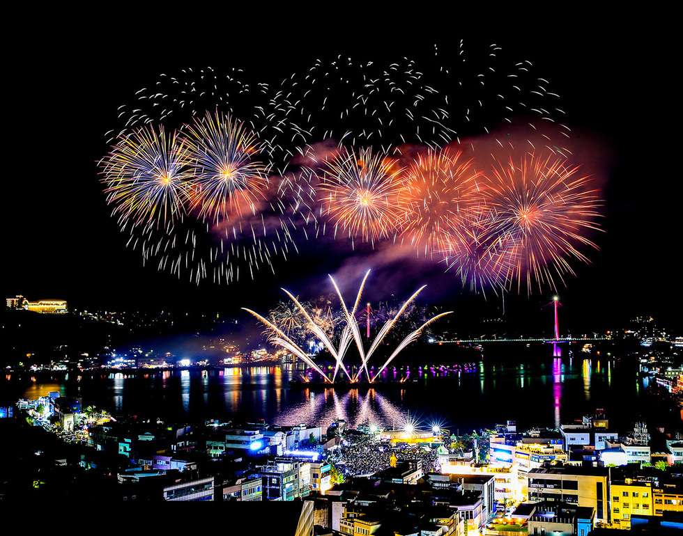 1 Yeosu City to Hold ‘2025 Yeosu Night Sea Fireworks Festival,’ Celebrating its 10th Anniversary, on November 8.jpg